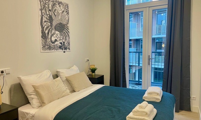 Centrum Apartment | Catchy 1 Bedroom Serviced Apartment 51m2 -SS177C-