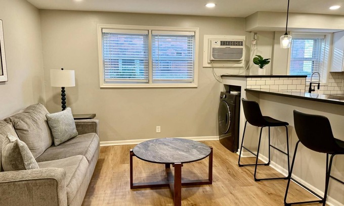 Joslyn Castle Apartment | Cathedral 9-Modern 1 King Bedroom