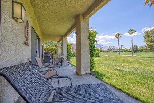 Palm Springs Apartment | Cathedral City Getaway