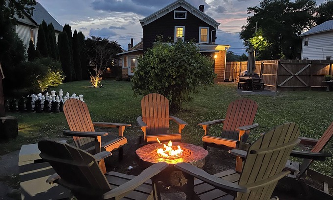 Catskill Heights House | Catskill Ski Hike Lake Pet Main St Pool