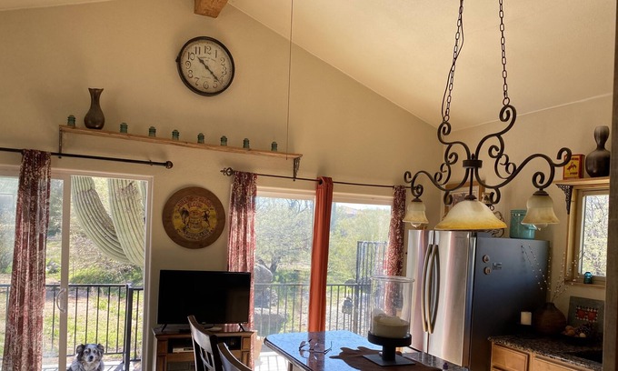 Cave Creek Cottage | Cave Creek Casita❤️ 1 bedroom on seasonal creek-views-hot tub