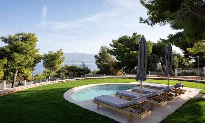 Isthmia House | Cavos Residence with Private Pool