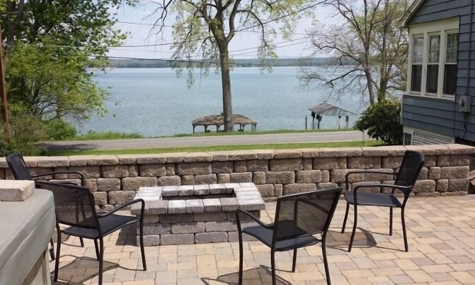 Seneca Falls House | Cayuga Lake House with Pool 5 bedroom 2 bath 2025 booking fast!