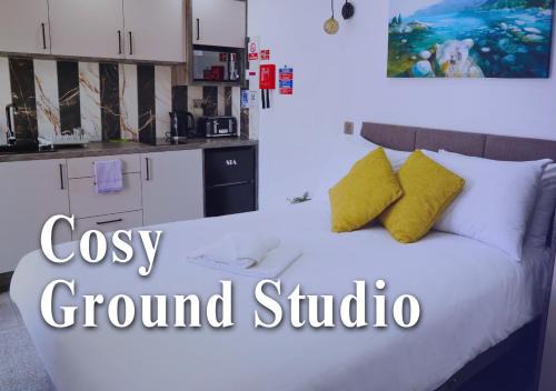 Peterborough Apartment | CB Stays - Peterborough Cosy Studios with Kitchenette and Ensuite