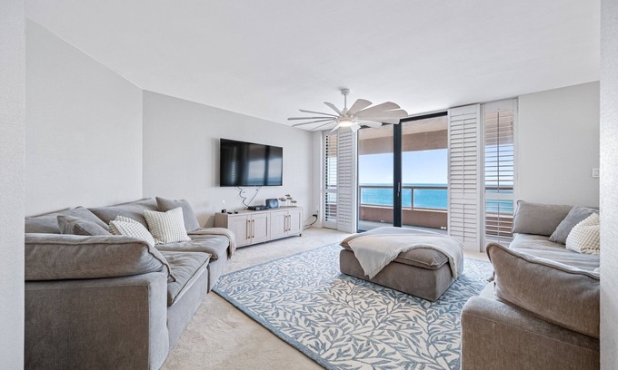Sand Key Condo | CBC 1-20BC- Penthouse with panoramic views of the gulf!