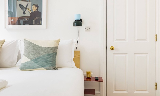 Chinatown Apartment | CCR2 - One Bedroom Apartment, Sleeps 2