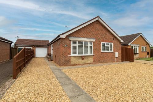 Holbeach House | Cedar Drive, Holbeach - 1 to 4 - Self Catering