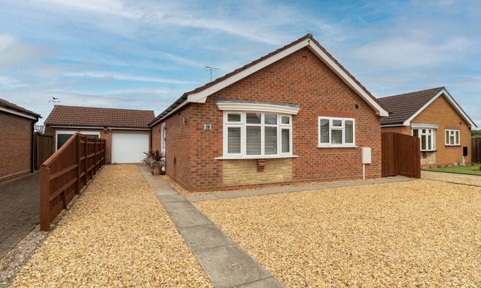Holbeach House | Cedar Drive, Holbeach - 1 to 4 - Self Catering