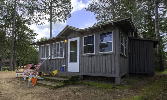 St Germain Cabin | Cedaroma Lodge Cabin #1 Little St Germain Lake Northern Wisconsin Cabin