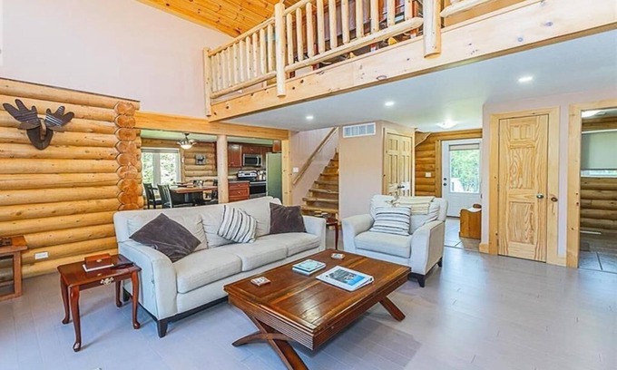 Northern Bruce Peninsula Ski Chalet | Cedars on Huron - A Chalet Retreat by Lake Huron