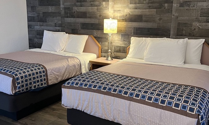 Ashland Hotel | Cedarwood Inn of Ashland