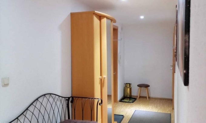 Bayreuth Apartment | Center Bayreuth: Large balcony apartment S9 (5 * stars) balcony, garages,