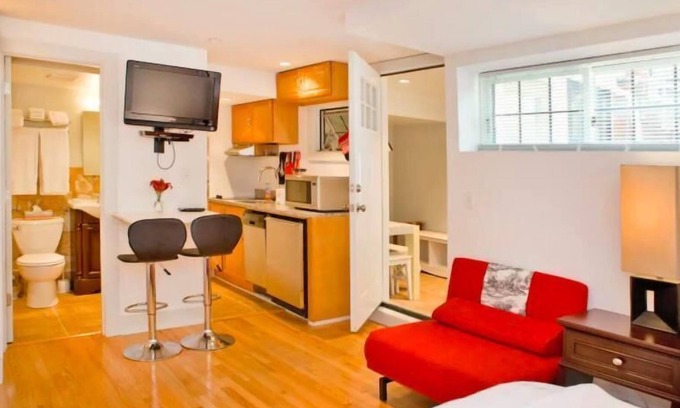 Mount Pleasant Apartment | Central apartment 3 min walk to Zoo, convenient to Mariott Wardman, metro to downtown