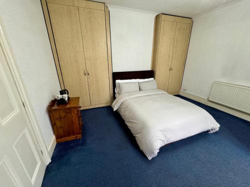 Birmingham House | Central Birmingham Rooms WIFI Free Parking Edgbaston B5