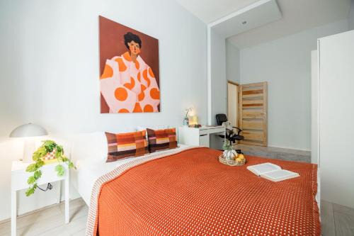 Palace District Apartment | Central Budapest Oasis 5ppl - Tram at doorstep