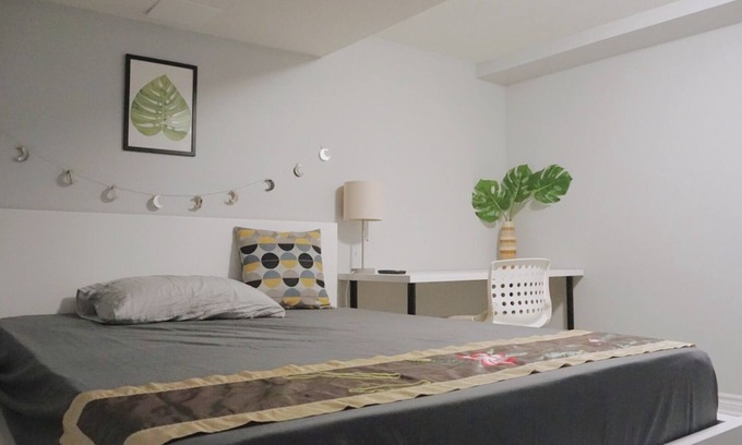 Islington - City Centre West House | Central Etobicoke Bedroom - near Subway Station