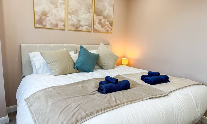 Leicester Apartment | Central Leicester Gem | Sleeps 5 | FREE PARKING
