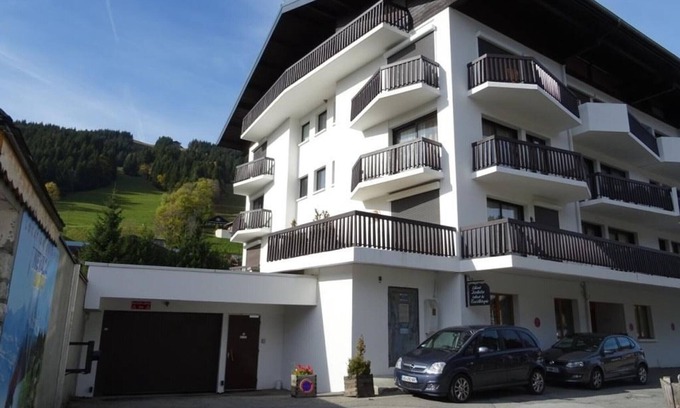 Les Gets Apartment | Central Les Gets 2P - 4 People, Parking, 100m to ESF, Shops