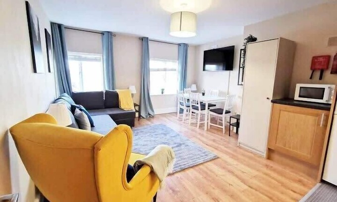 City Centre Dublin Apartment | Central location newly refurbish