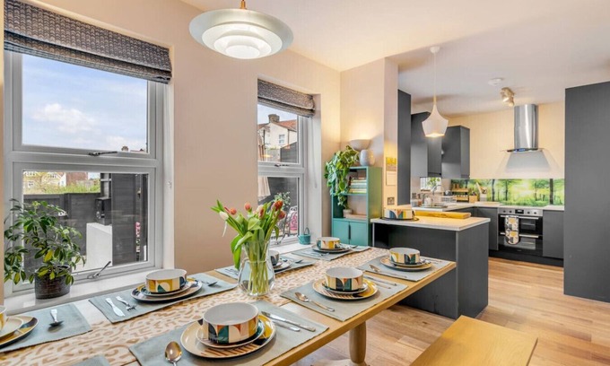 Norwich Apartment | Central Norwich retreat with EV charger