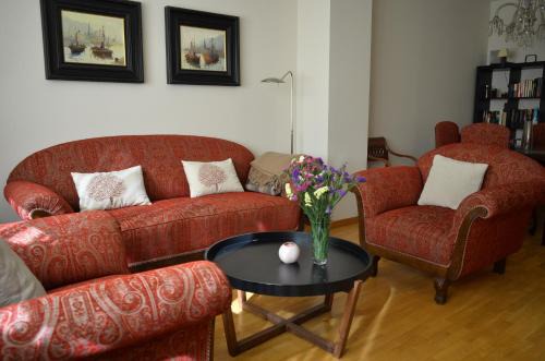 Plaza de Toros-Doctores-San Lazaro Apartment | Central, Spacious Parking