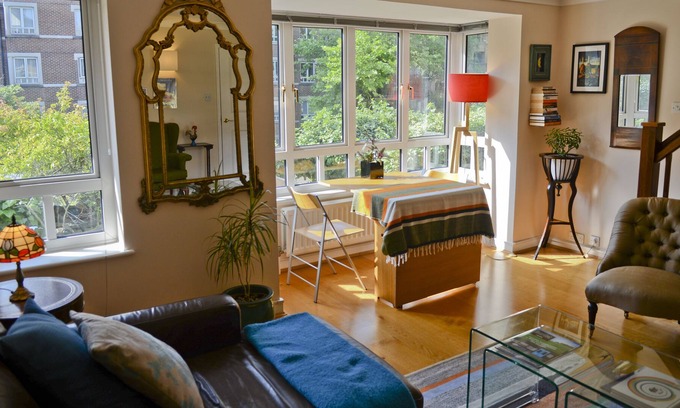 Westbourne Apartment | Centrally located 1 Bed Duplex Apt near West End with free secure parking
