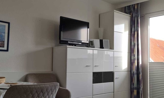Norderney Apartment | Centrally located 2-room vacation apartment with balcony