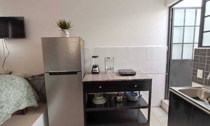 Guadalajara Municipality Apartment | Centrally located apartment with public transportation that takes you all over Guadalajara.
