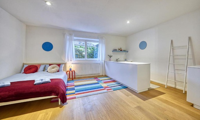 Caldaro Sulla Strada del Vino Apartment | Centrally located apartment with parking space