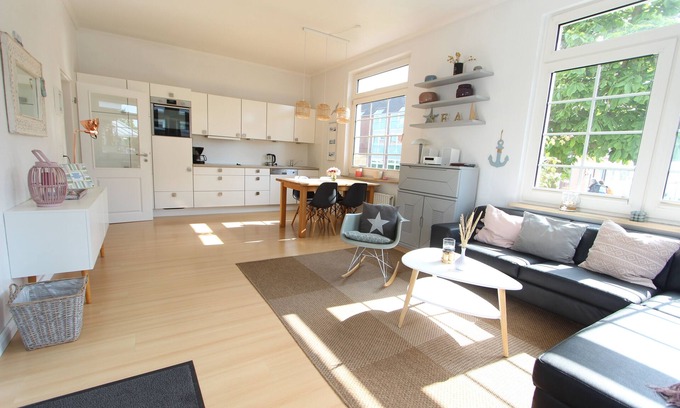 Langeoog Apartment | Centrally located in Kirchstr. - Apartment for 4-5 persons with south-facing terrace