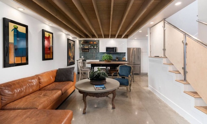 Dana Point House | Centrally located, newly remodeled coastal elegance property with large outdoor living space