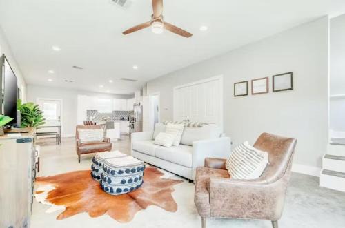 North Houston House | Centrally Located Pet Friendly 3 Bedroom Haven