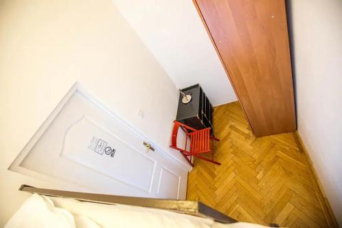 Nepszinhaz negyed Apartment | Centre Sunshine Bedroom Room Season 5