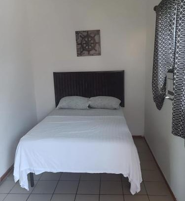 Manzanillo House | Centrico, seguro, buen precio, Timon
