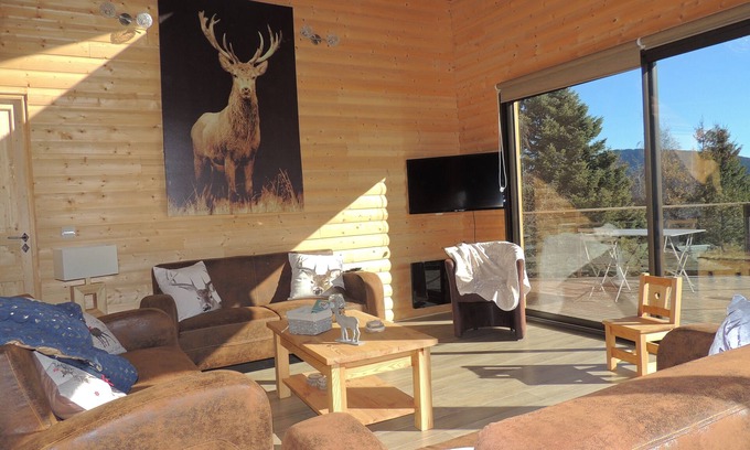 Les Angles Apartment | CERF apartment in new chalet with view of Matemale lake 12 beds
