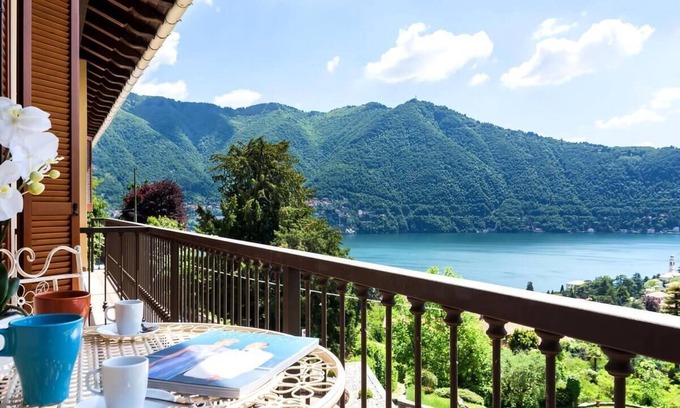Cernobbio Apartment | Cernobbio Lake View - One Bedroom Apartment, Sleeps 4