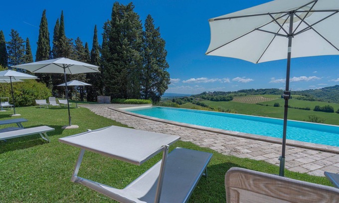 San Gimignano Apartment | Cerreto Di Castro Apartment with Pool Ap. 3