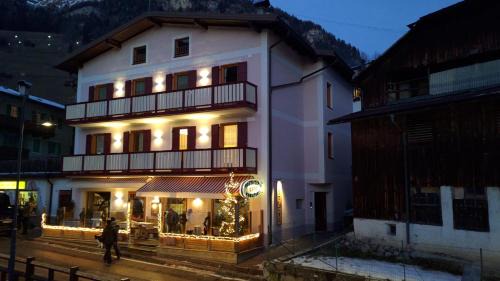 Campitello di Fassa Apartment | Cesa Do Ruf eurochalet