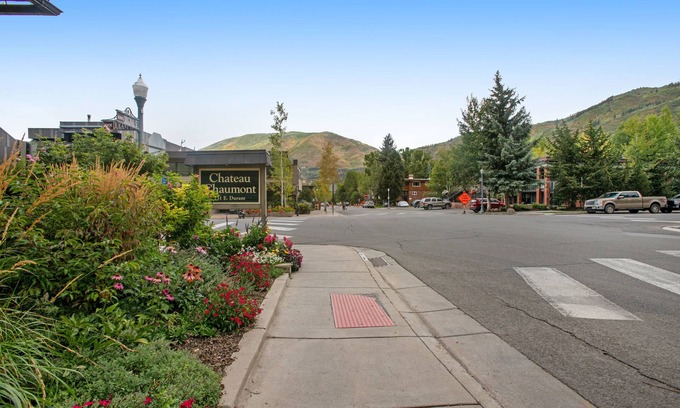 Aspen Condo | Château Chaumont by Snowmass Vacations