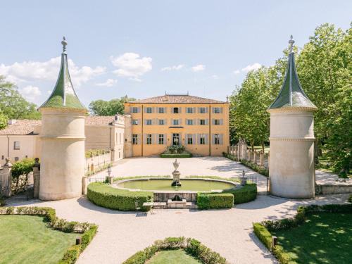 Le Puy-Sainte-Reparade Hotel | Château de Fonscolombe