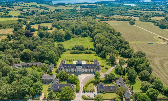Baden House | Château De Kergonano, dans l'Orangerie by Interhome