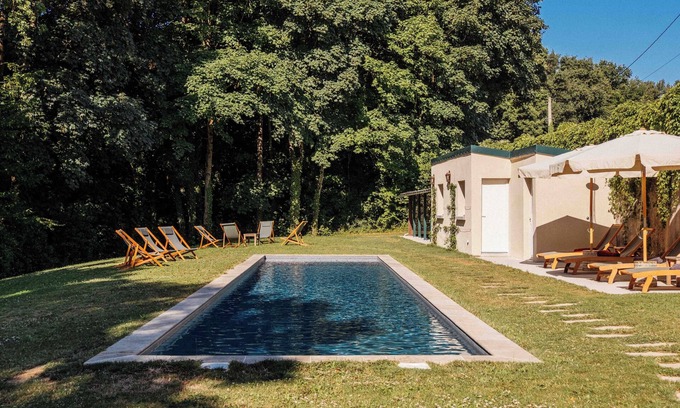 Nazelles-Negron Bed & Breakfast | Château de la Huberdière