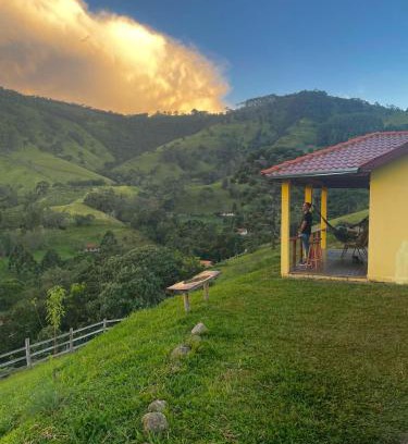 Goncalves Ski Chalet | Chalé Pico da Lua