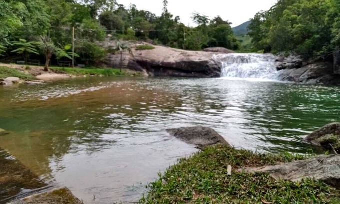 Imarui Ski Chalet | Chalé Recanto da Cachoeira, com Banheira de Hidromassagem com Agua Aquecida