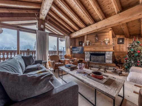 Courchevel Ski Chalet | Chalet à Courchevel avec piscine, jacuzzi et vue panoramique - FR-1-613A-13