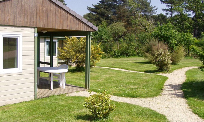 Pleumeur-Bodou Ski Chalet | Chalet 2-5 pers. in Holiday Village