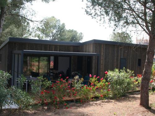 Agde Ski Chalet | Chalet 3 chambres proche plages et Canal du Midi ! - FR-1-783-49
