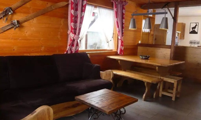 Champagny-en-Vanoise Ski Chalet | Chalet 5/7 persons