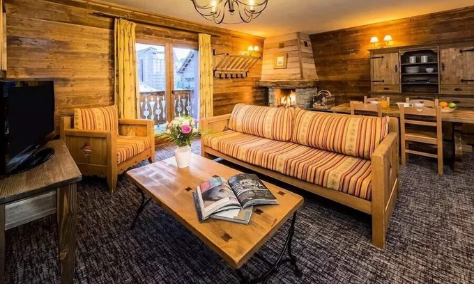 Arc-2000 Apartment | Chalet Altitude - Chalet de l'Ours* - 8 Room Duplex Apartment 14 People