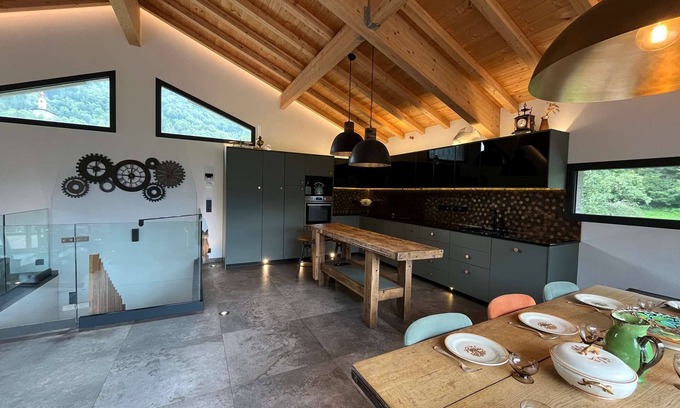 Landry Apartment | Chalet at the foot of the ski resorts with spa